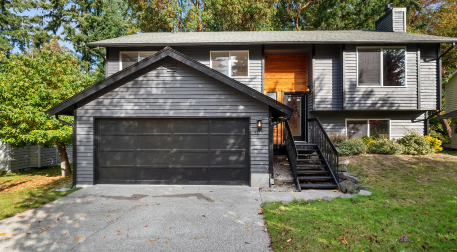 Significant Signs That You Need Garage Door Repairs